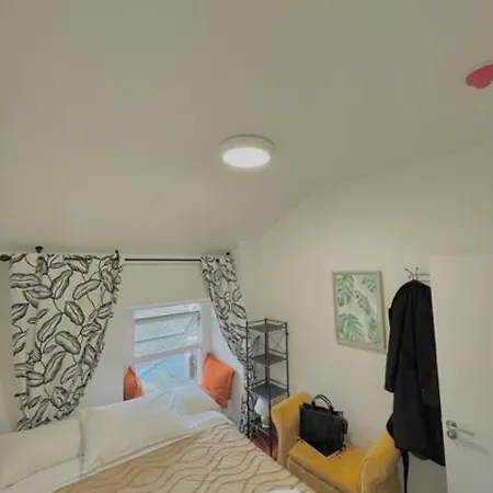 Semesterbostad Cosy Woodquay Galway